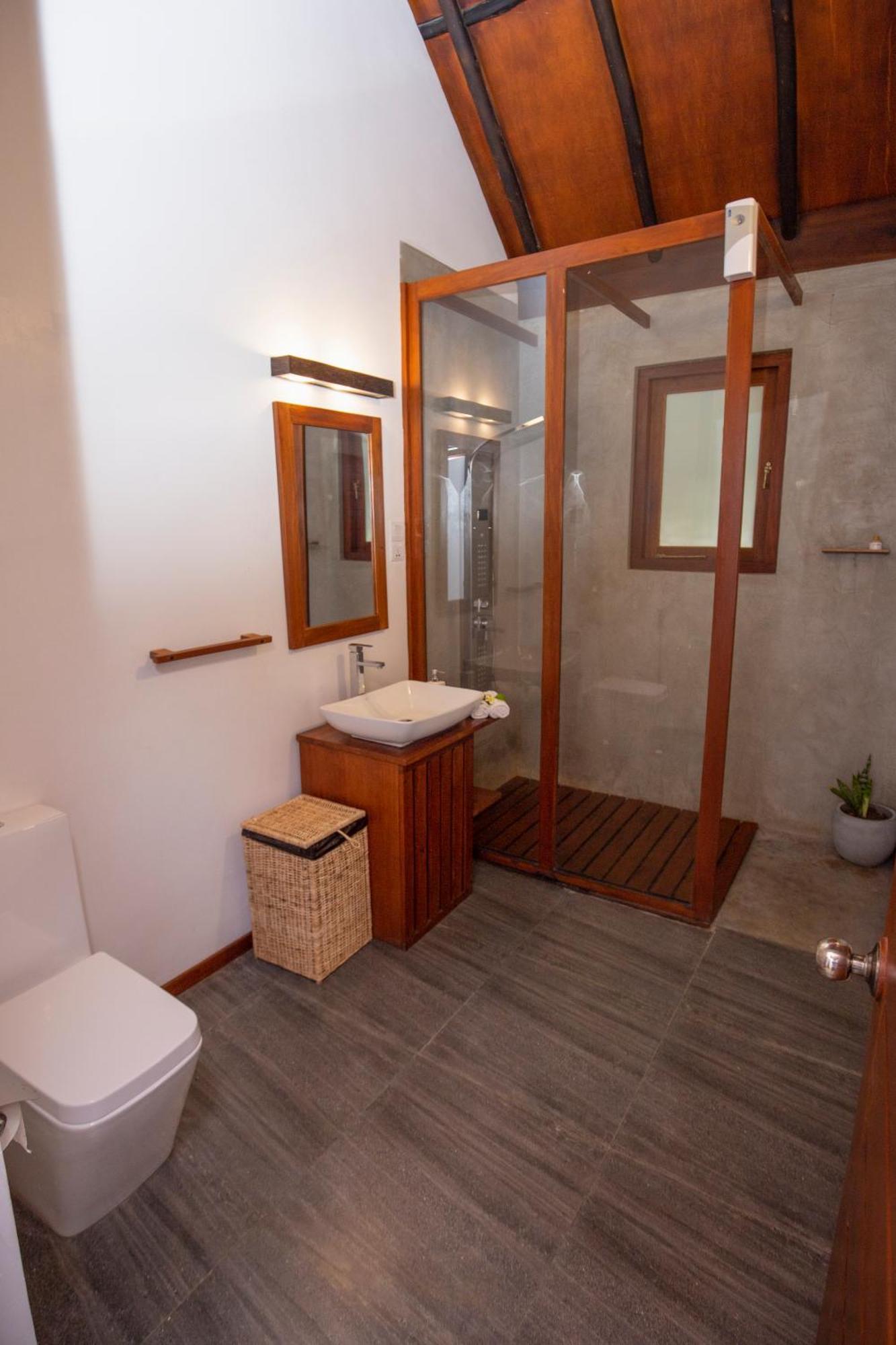 Dowa Elegance Resort Елла Екстер'єр фото